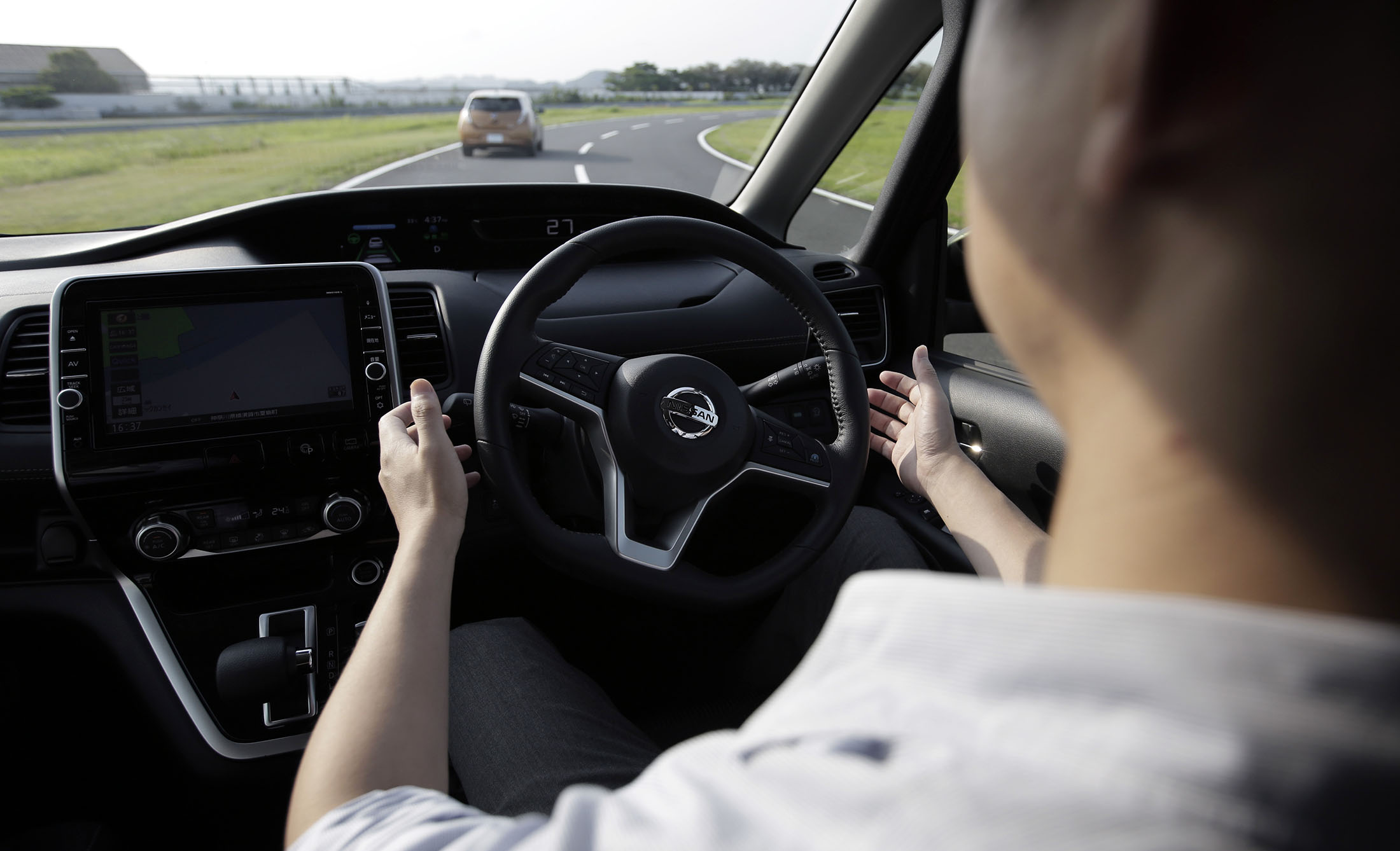 Self-Driving Cars to Cut U.S. Insurance Premiums 40%, Aon Says - Bloomberg