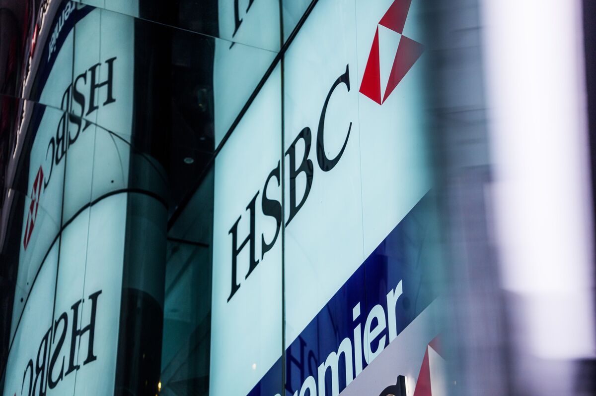 HSBC Is Said to Lose Another Top IPO Banker for the Middle East