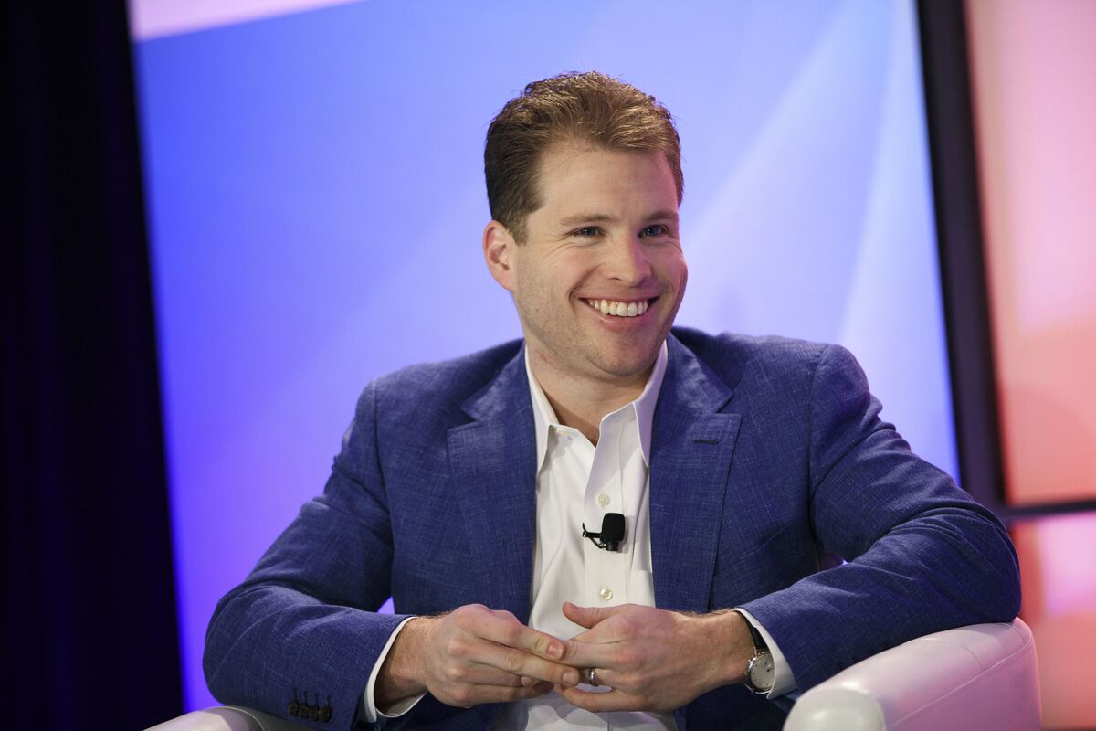 Lonsdale Suggests Forgoing Patents to Avoid China Taking IP