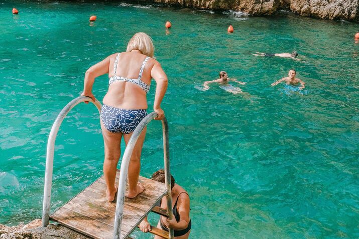 0426_retirement_hotspots_01A-HP