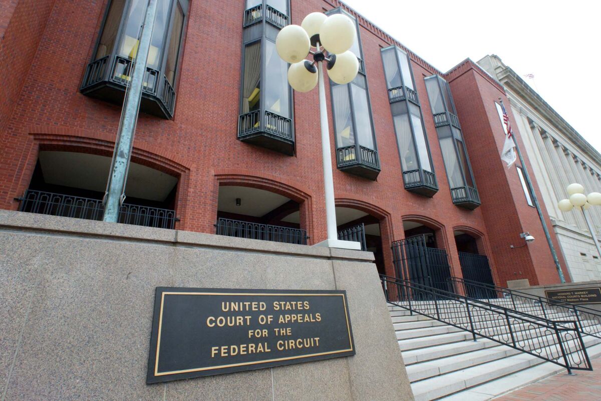 Court Blocks Order for US Official to Testify on Tariff Refunds