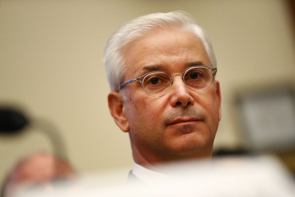 Charles Scharf New Wells Fargo CEO Staying In NYC Not SF - Bloomberg