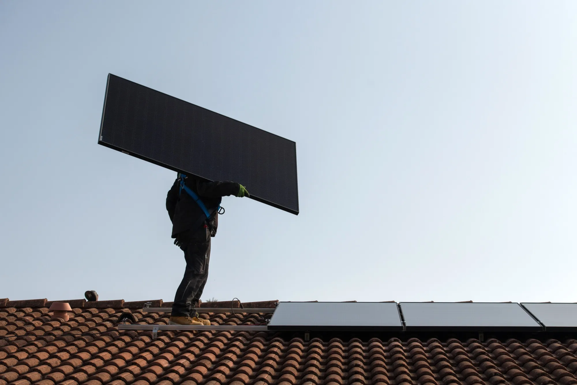 Manufacturing and Installation of DualSun SAS Solar Panels 