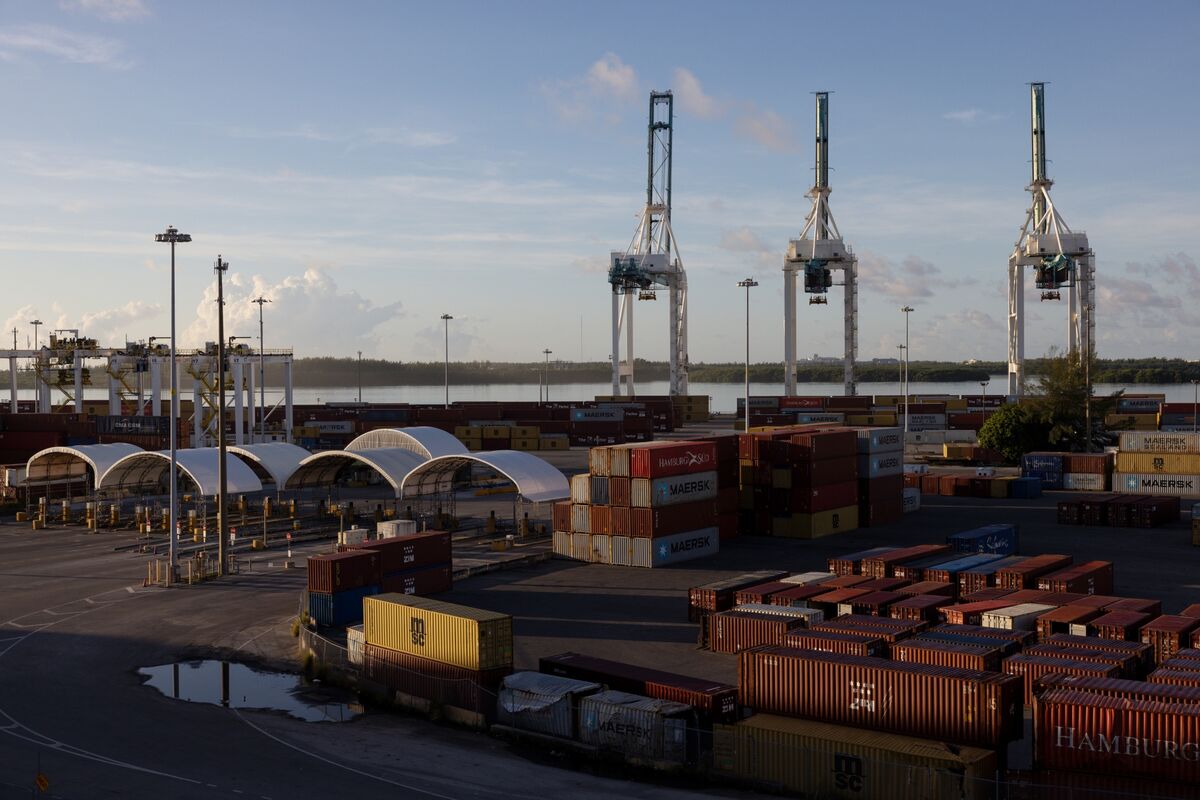 Tariff Impact Seen Ending Streak of Benign US Inflation Readings