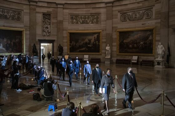 Trump Senate Trial Starts as Impeachment Article Delivered