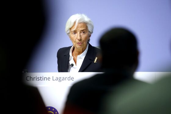 Lagarde Sees No Need For ECB Response to Coronavirus Yet