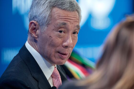 Singapore Watching Hong Kong Turmoil With ‘Concern,’ PM Lee Says