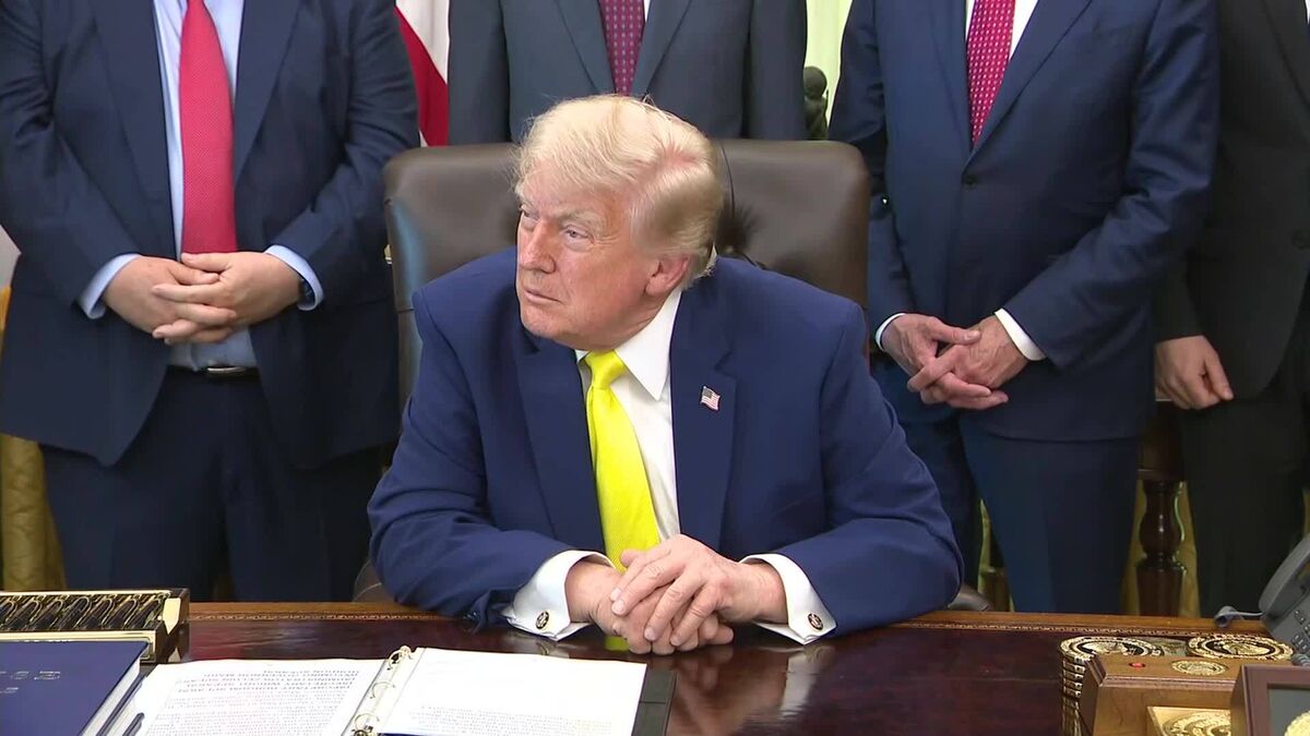 Trump Says Pulte Will Only Be Temporary Intelligence Director (Q&A)