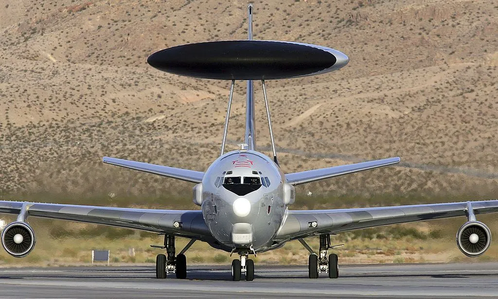 A United States Air Force E-3.