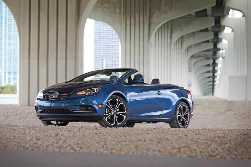 How Boring Old Buick Is Crushing The Luxury Car Market Bloomberg People Don T Many Convertibles These Days But That Didn Stop