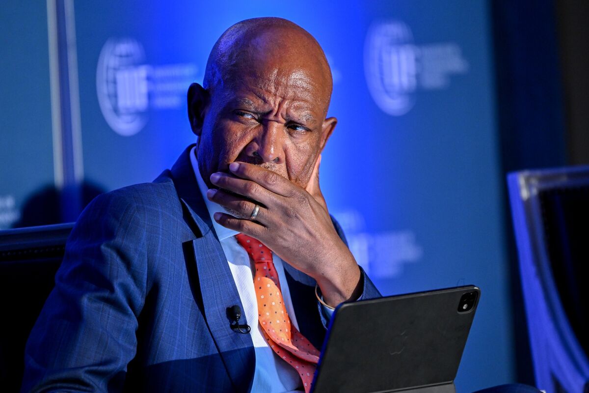 South Africa Poised for First Rate Hike Since 2023 on Iran War