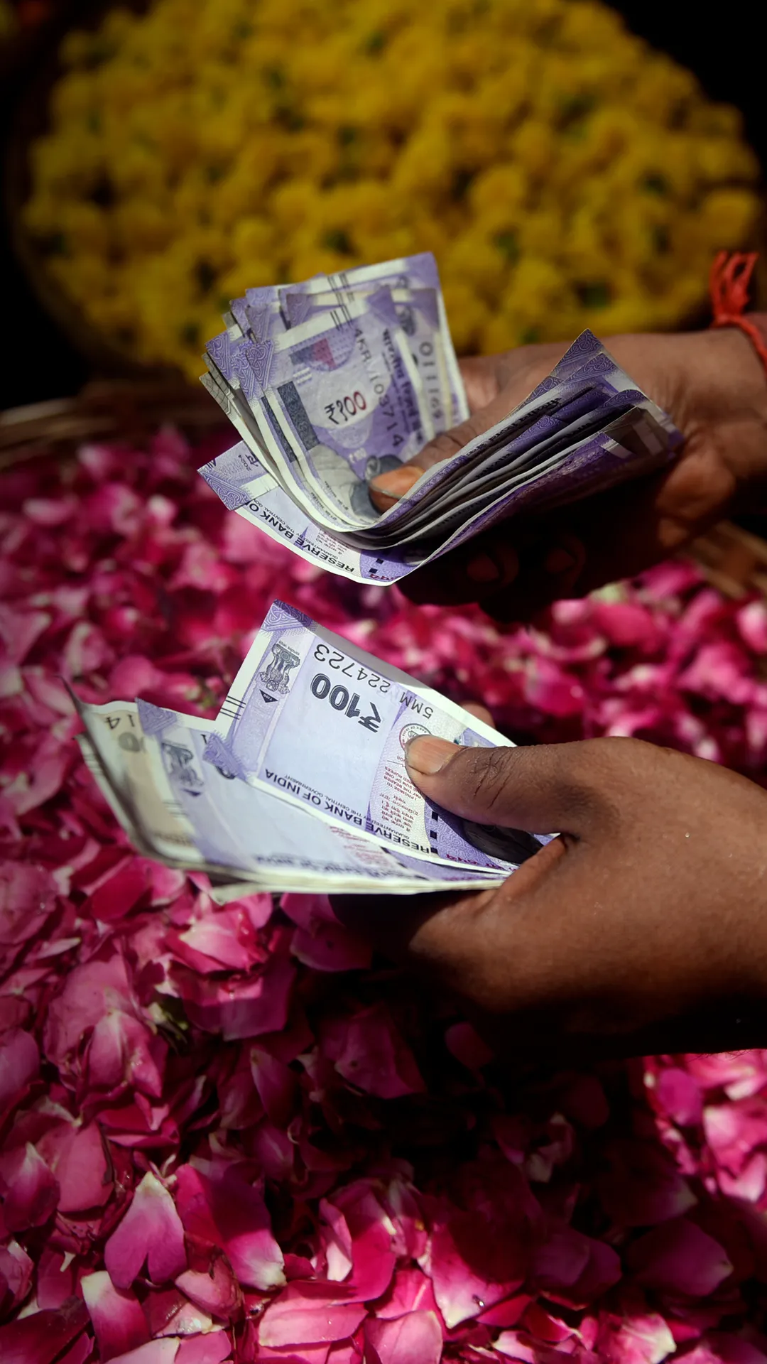 Rupee Surges After India’s Offshore Crackdown