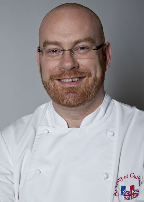 Simon Hulstone