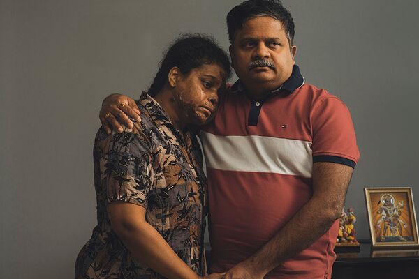 TESLA_DOORS_04_FBALT