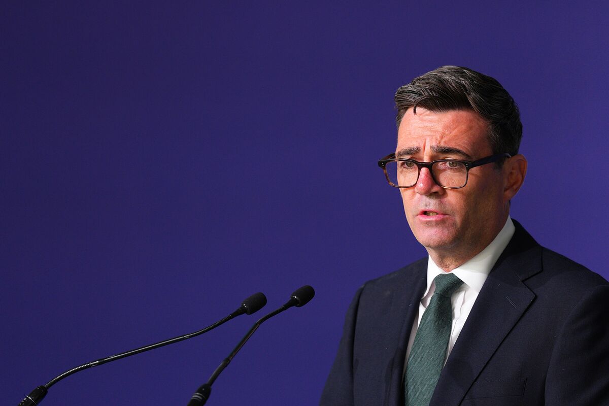 Burnham’s Caution Toward Brussels Gets Jolt From EU-Canada Deal