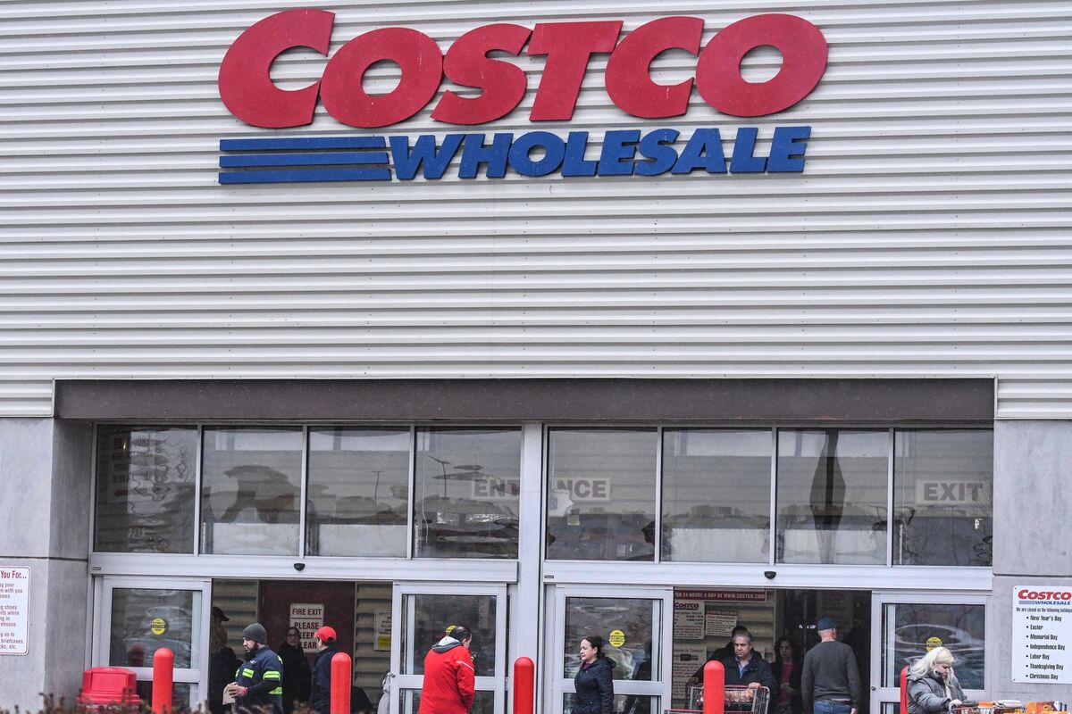 bloomberg.com - Paige Smith - Costco in Deal With Affirm Giving Shoppers Monthly Payment Plans