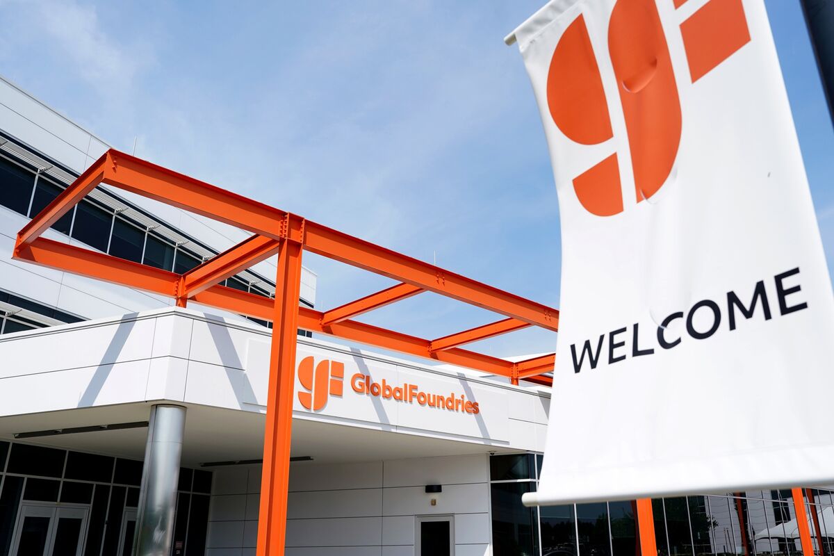 GlobalFoundries Agrees to Build Two NY Chip Plants With $21B Japan Backing, US Takes 4% Stake