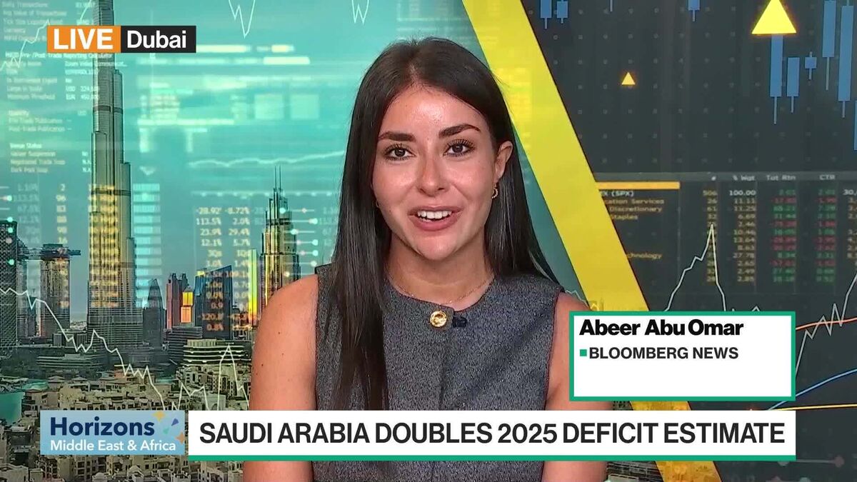 Saudi Arabia Projects Deeper Budget Deficit Over Oil