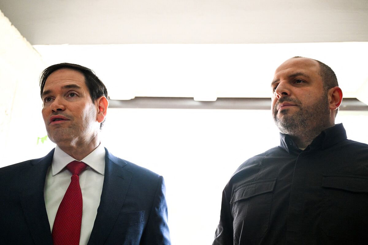 US Says Ukraine Talks Productive as Witkoff Heads to Russia