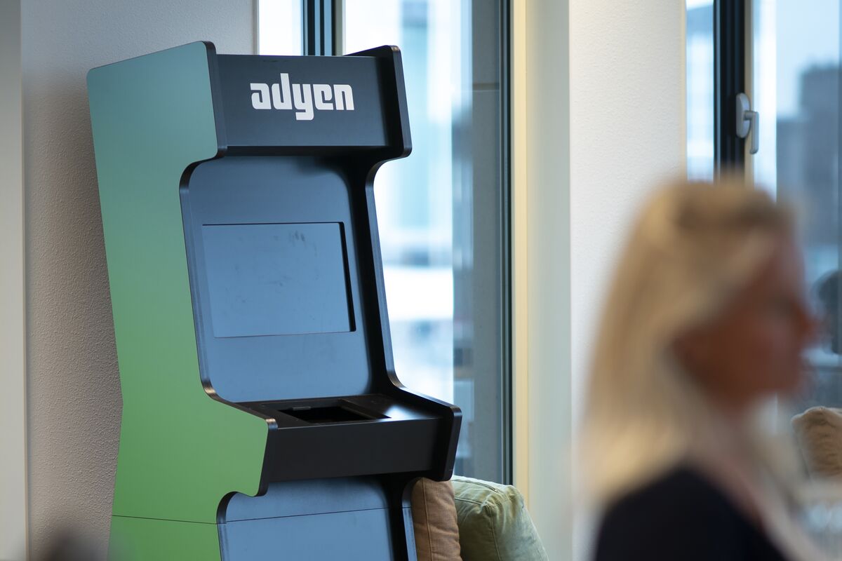 Adyen Boosts Revenue Outlook as Clients Process More Payments