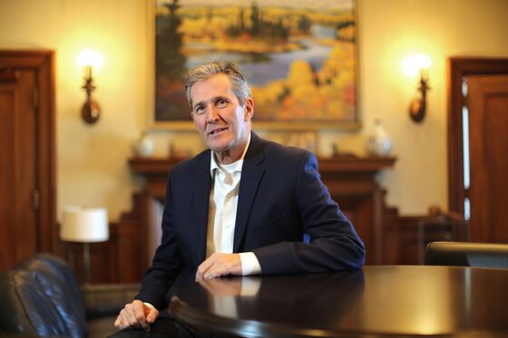 Manitoba’s Pallister Expected to Win Second Term in Vote