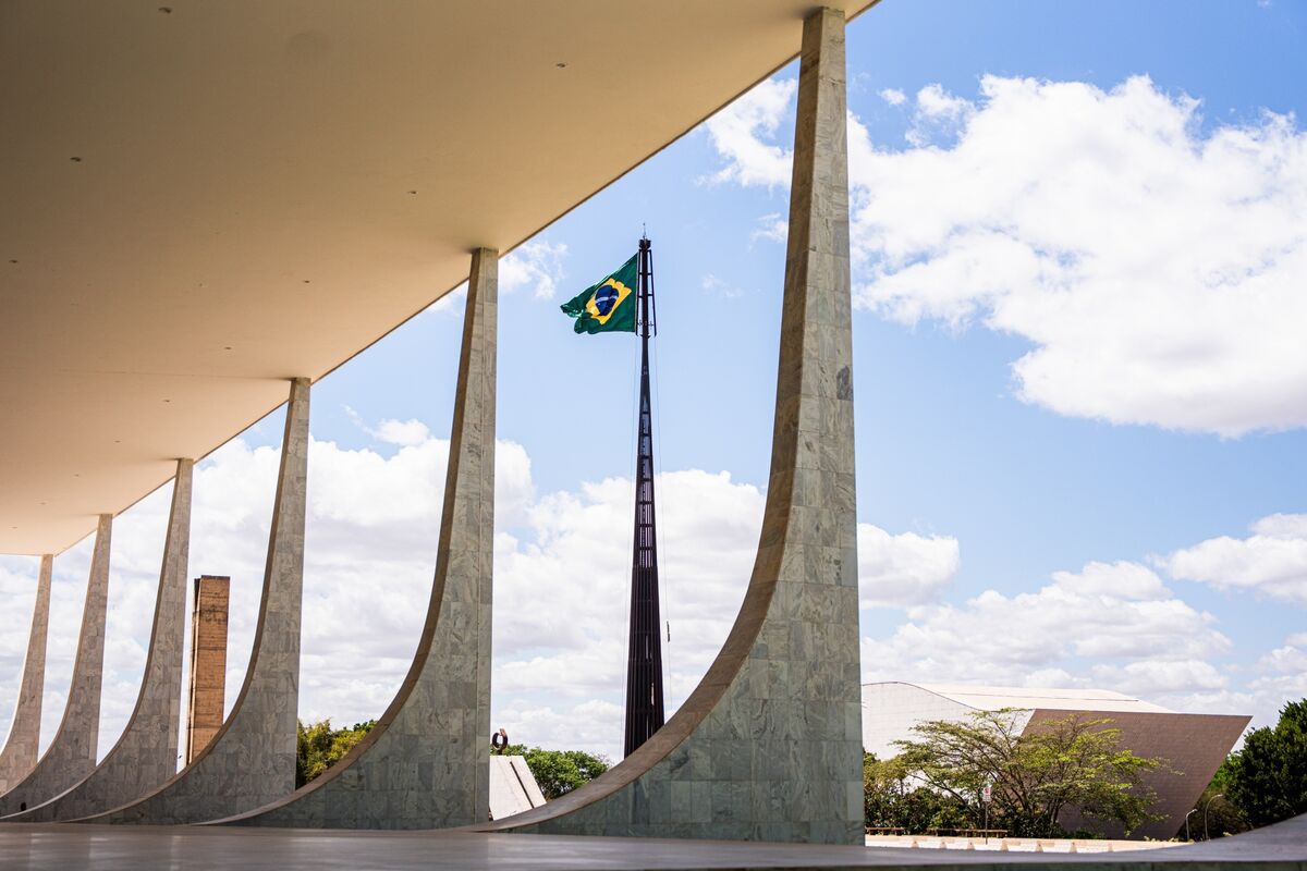 assets.bwbx.io image