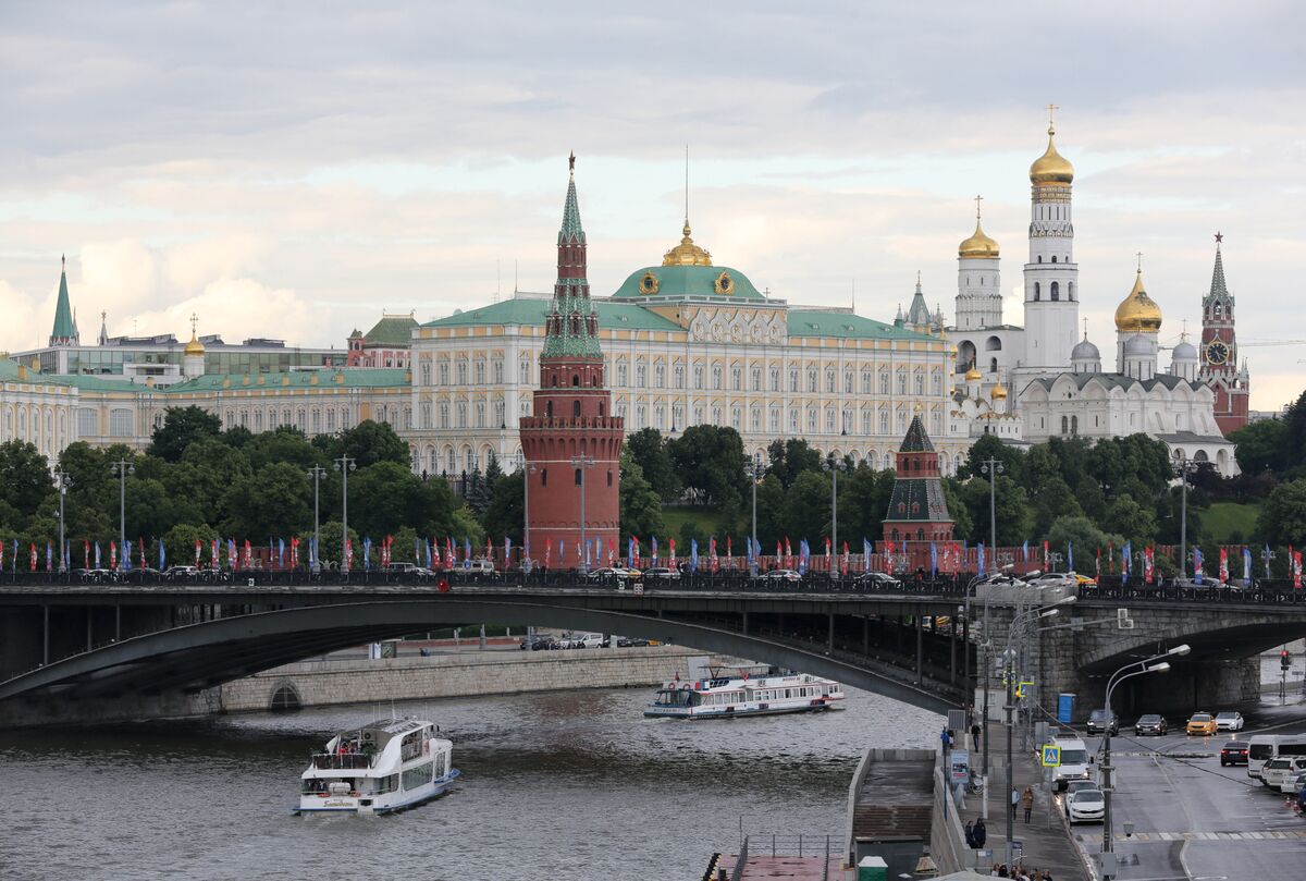 Hungary to Back Year-Long Extension of EU Sanctions on Russia