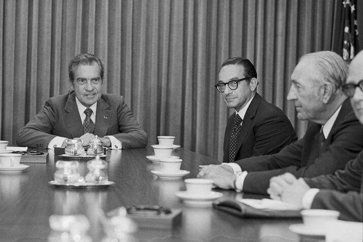 Richard Nixon with Alan Greenspan