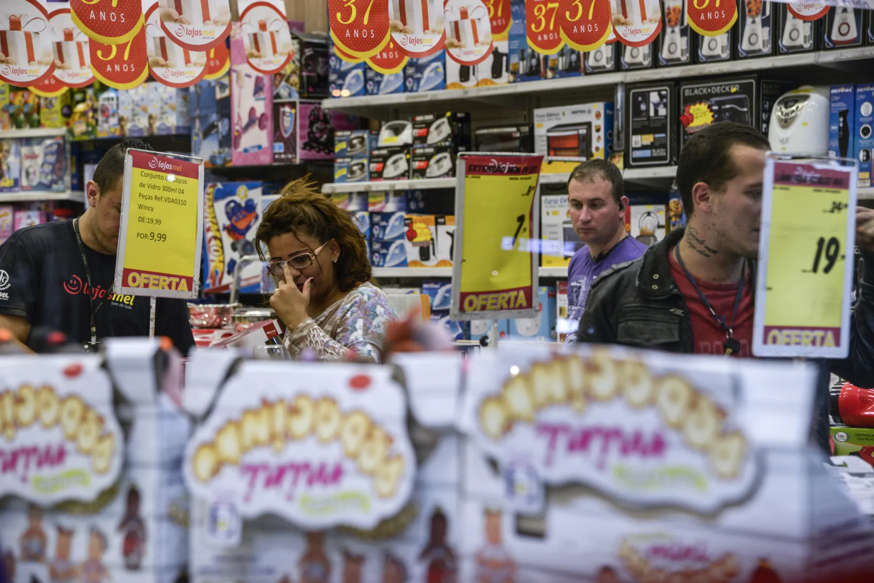 Shoppers&nbsp;in Sao Paulo, Brazil.