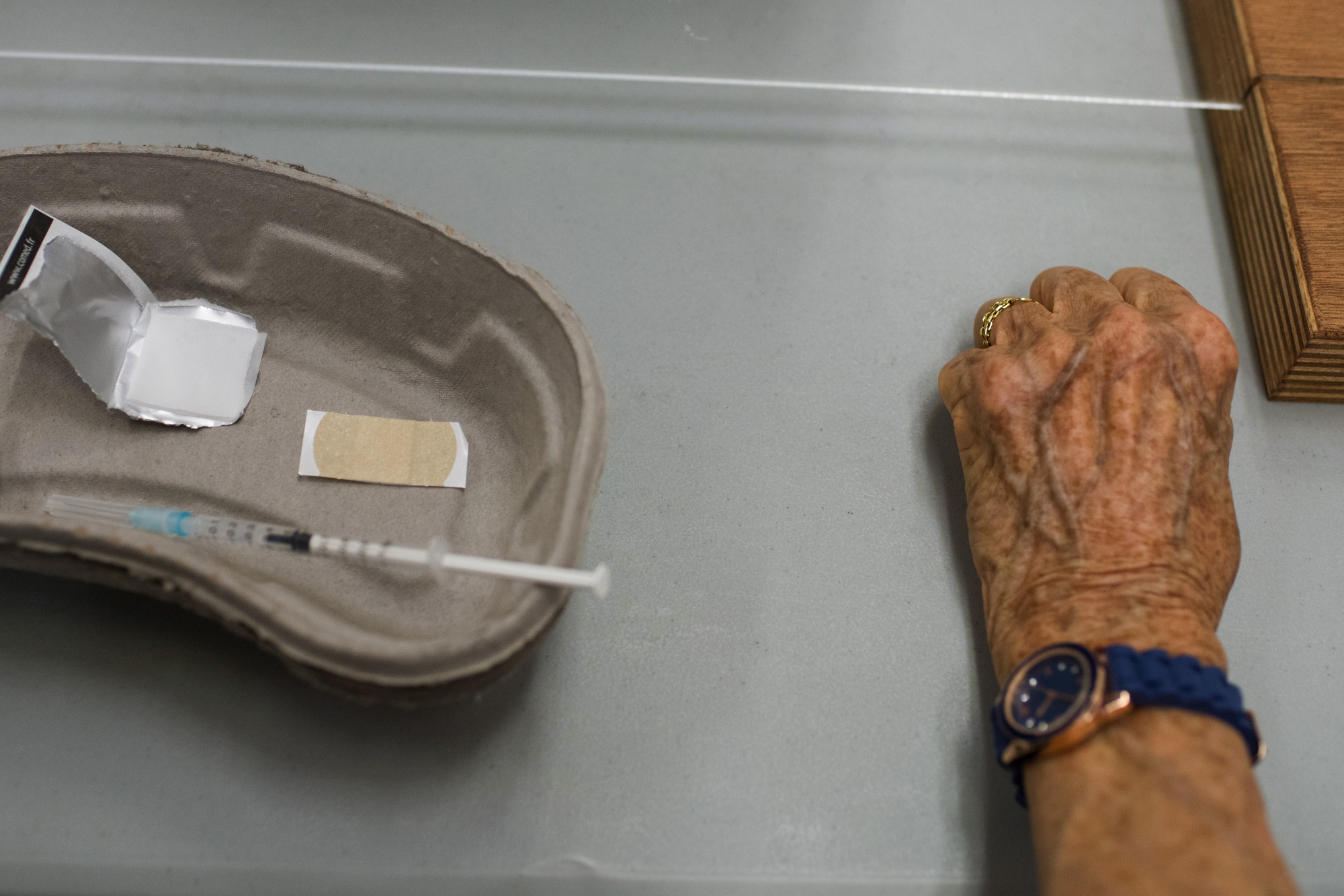 The data suggest that those who have contracted the virus should still be vaccinated.