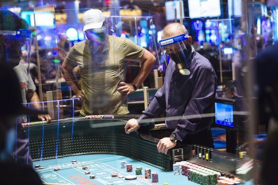 Atlantic City Casinos Cling to Smokers Amid Tobacco-Free Push