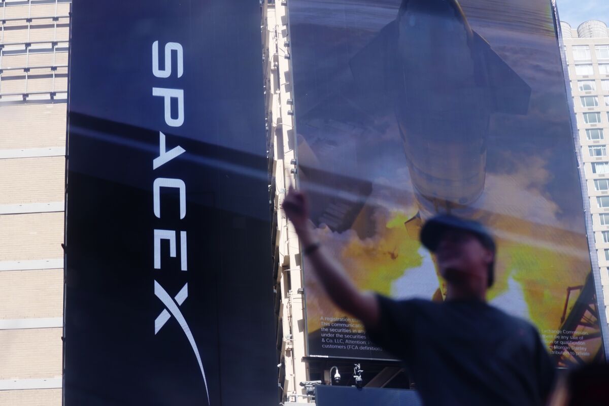 Derivados de crédito de SpaceX comienzan a negociarse tras debut de bonos