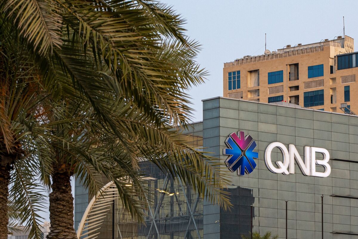 Qatar National Bank Assesses Demand from Investors for Billion Loan Qatar National Bank Assesses Demand from Investors for Billion Loan