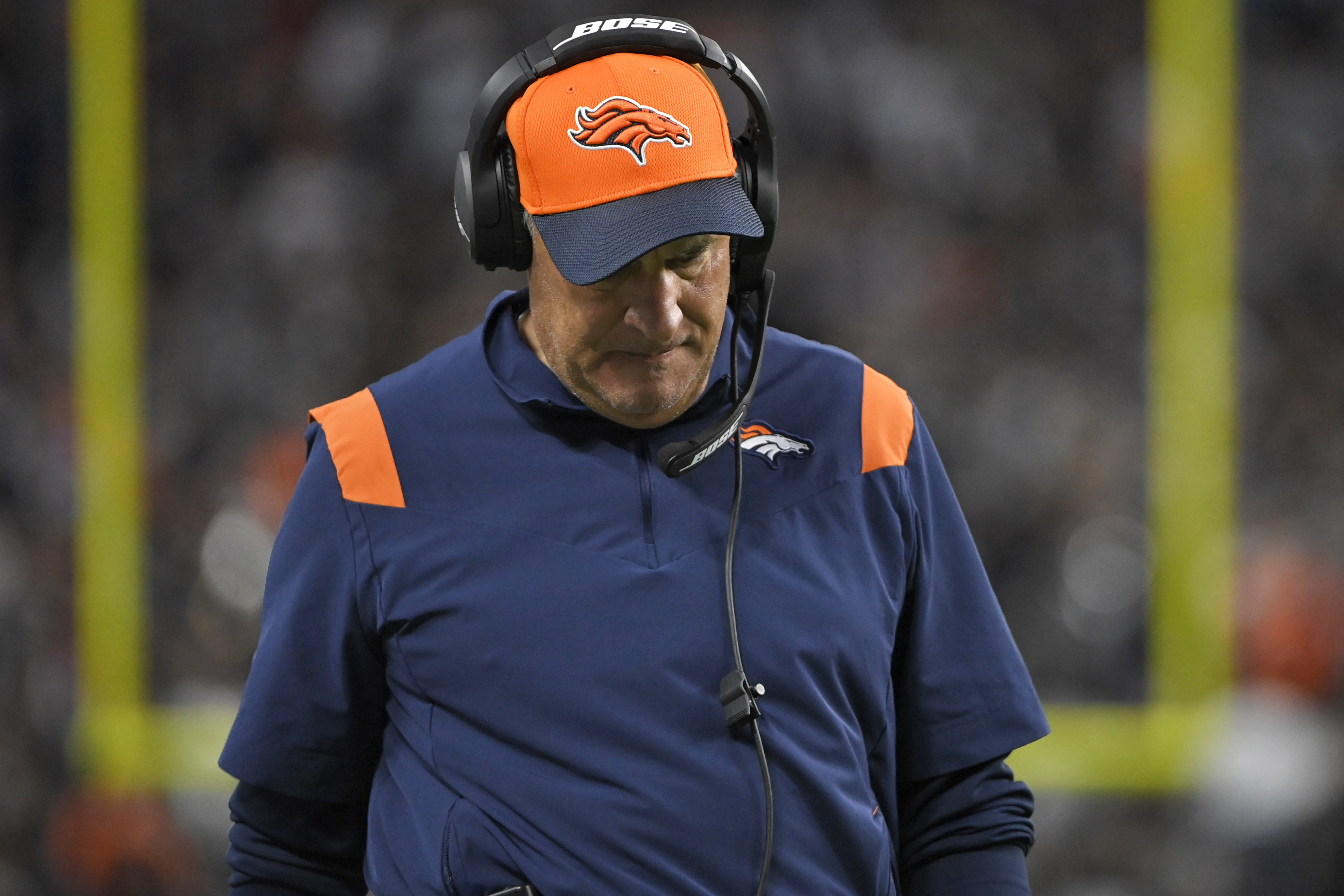 Denver Broncos Fire Coach Vic Fangio After 3 Losing Seasons - Bloomberg