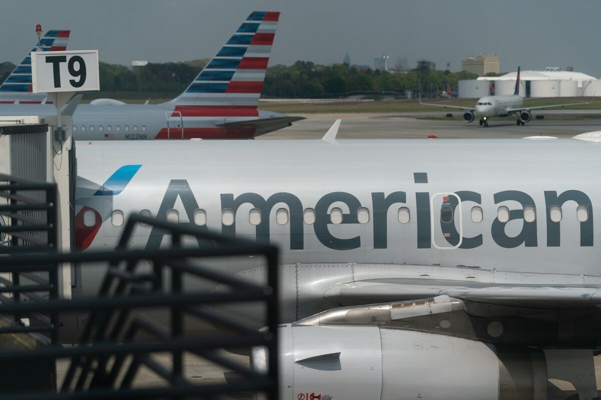 American Airlines' Pilot Union Leaders Reject Proposed New Contract (AAL) -  Bloomberg