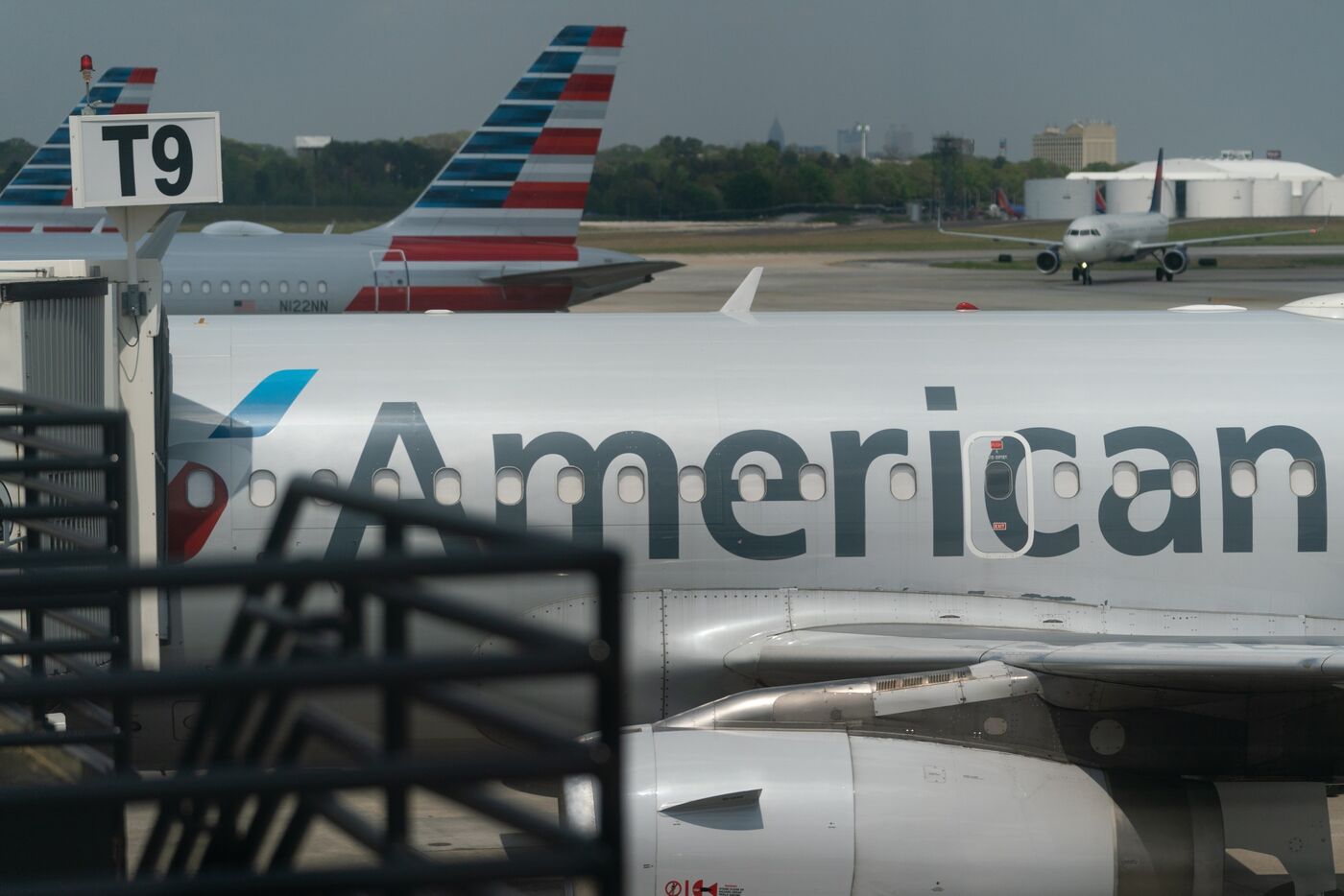 American Airlines’ Pilot Union Leaders Reject Proposed New Contract ...