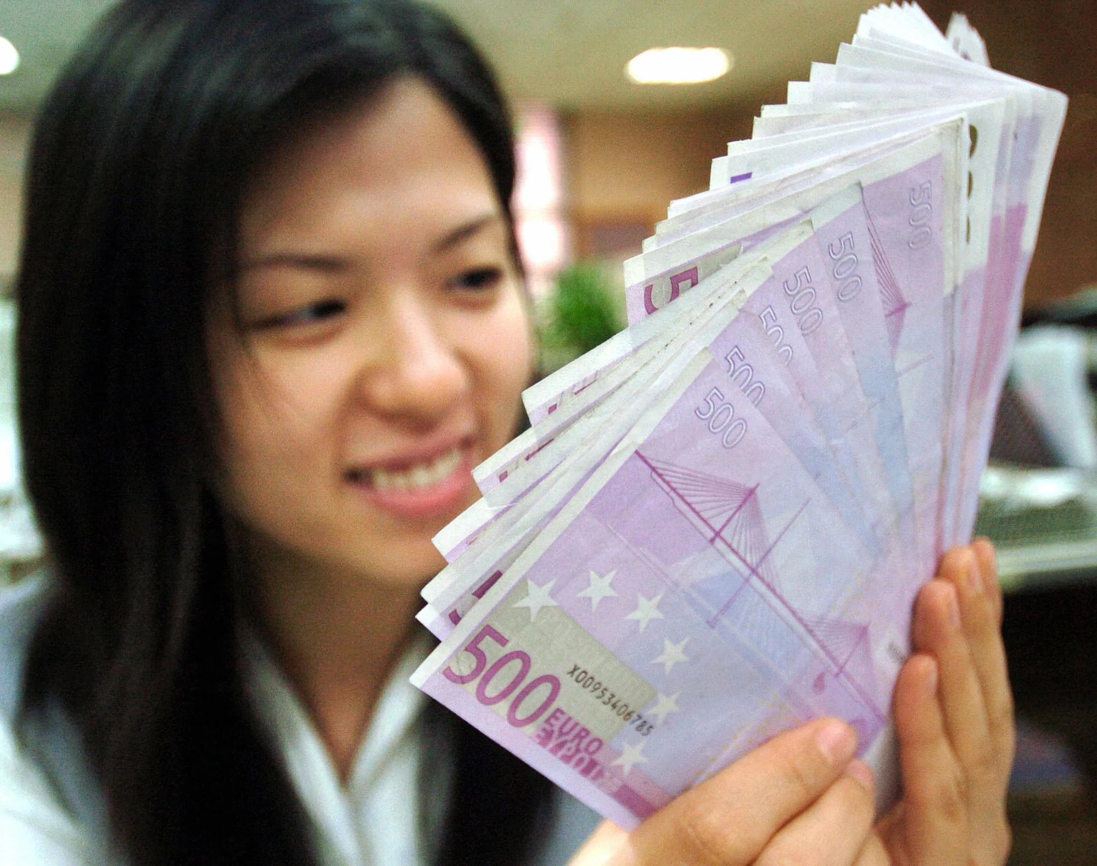 Cash rules.
