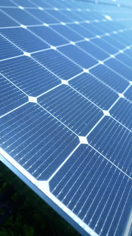bloomberg.com - Watch Why Solar Power Belongs on Earth