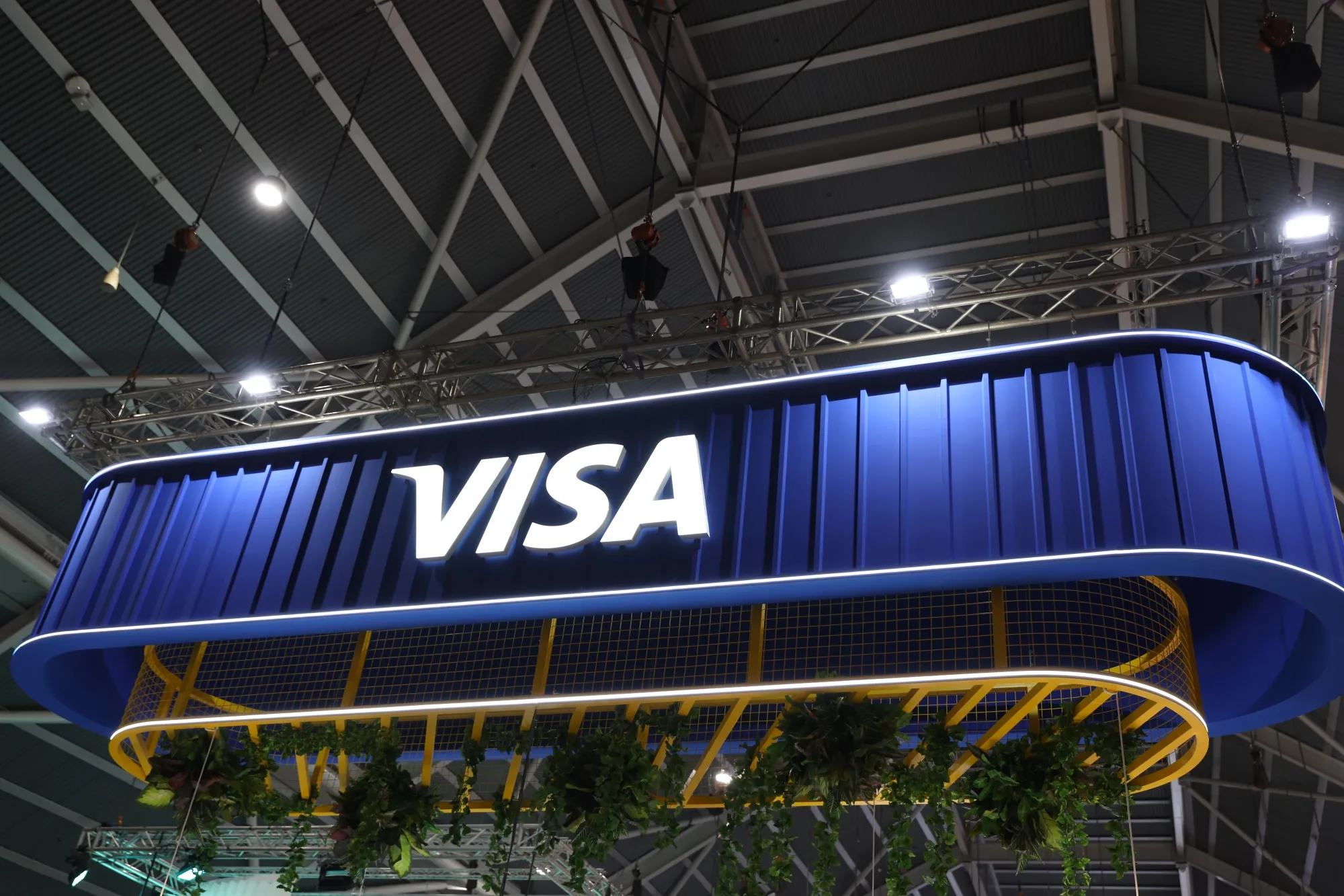 Visa Adds New AI Tools to Help Fight Digital Fraud on Payments - Bloomberg