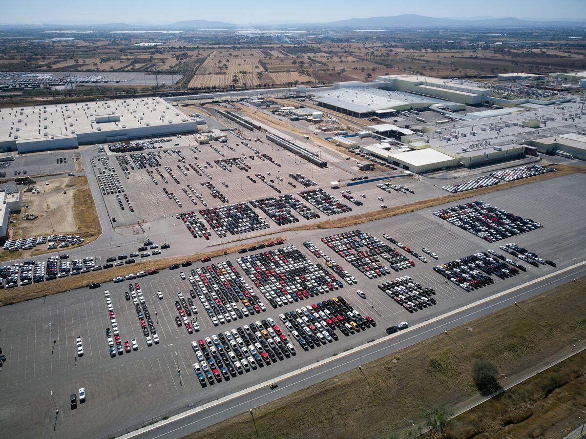 Car Prices Face $3,000 Increase as Trump Tariffs Hit Auto Sector ...