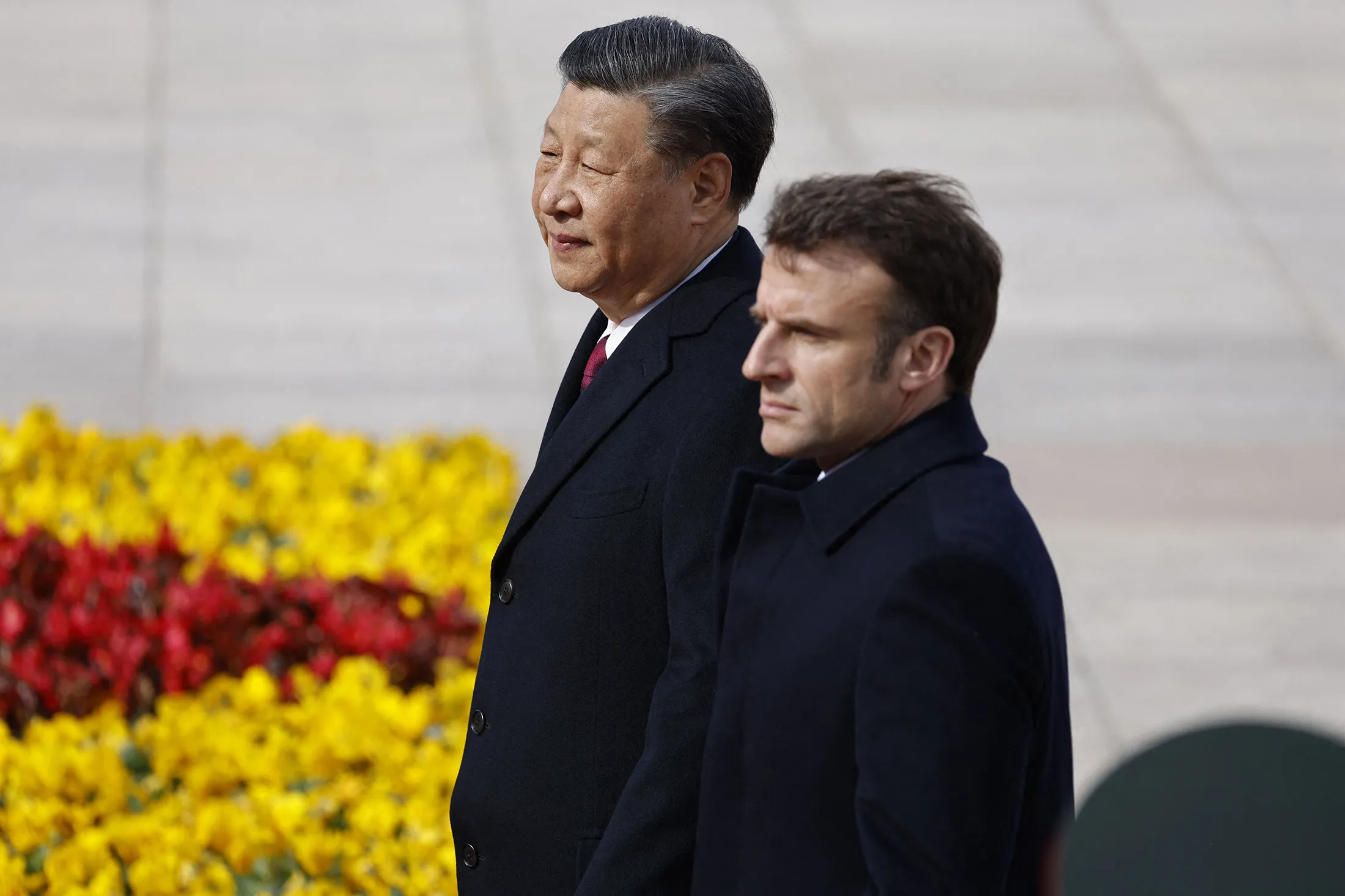 Xi Jinping and Emmanuel Macron in Beijing on April 6.