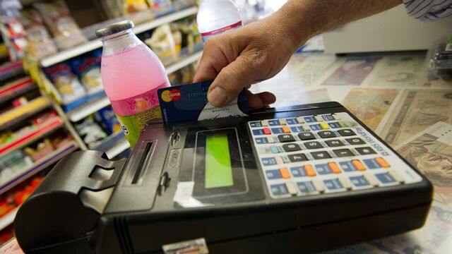Millions of Americans Make a Costly Mistake When Paying Credit Card Bills