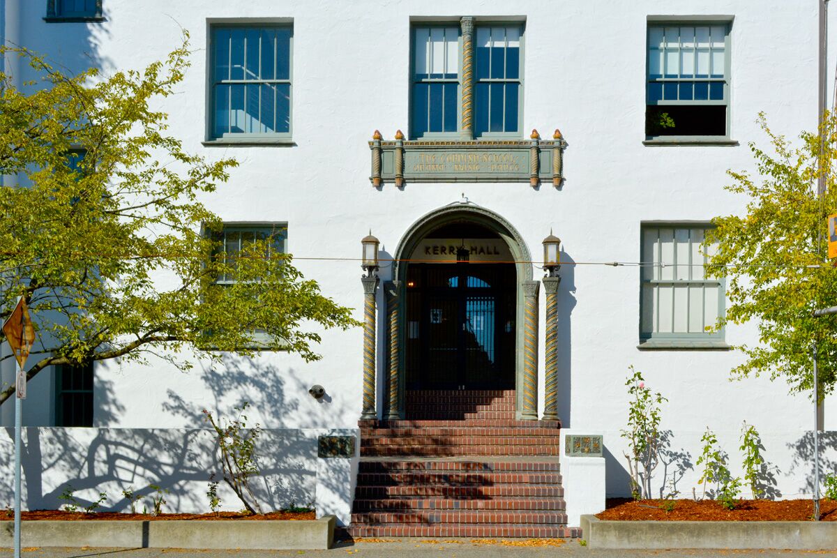 Housing, Art and Mansions US Colleges Pawn Assets for Cash Bloomberg