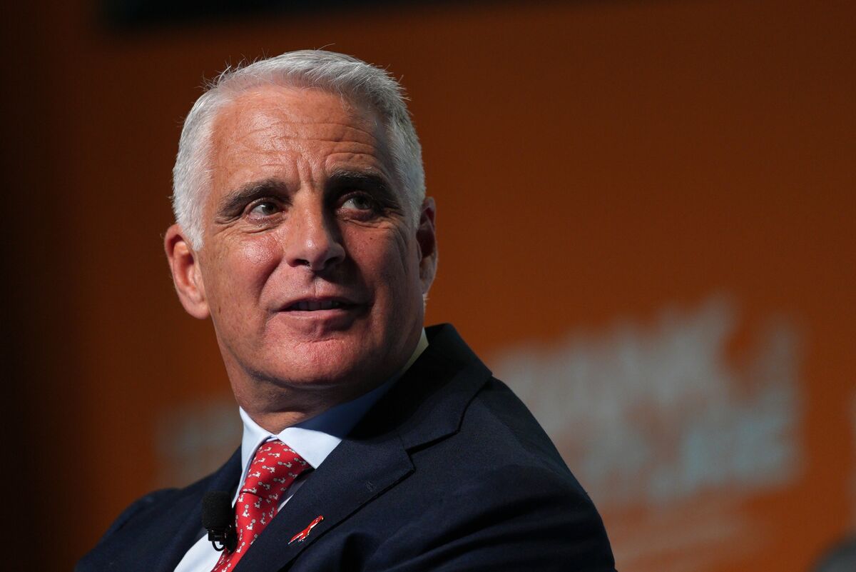 Orcel’s Dealmaking Ambitions for UniCredit Hit Political Reality
