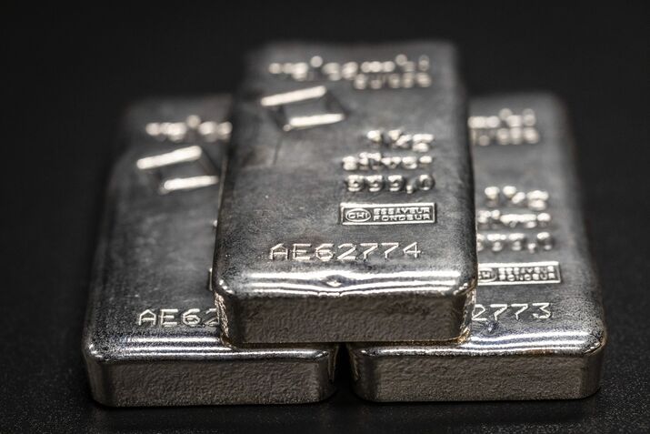 Stocks Hover Near Records as Silver Turns Volatile: Markets Wrap