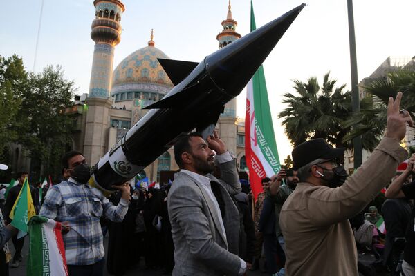 Demonstration in Tehran in support of Iran's attacks on Israel