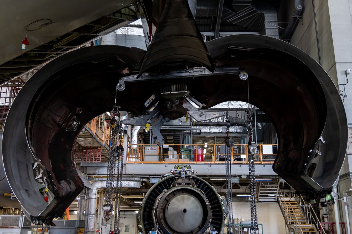 US Declines to Immediately Put Tariffs on Aircraft, Jet Parts