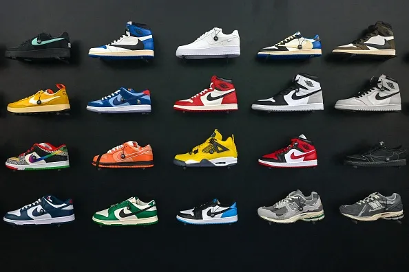 Different kinds of nike shoes on sale