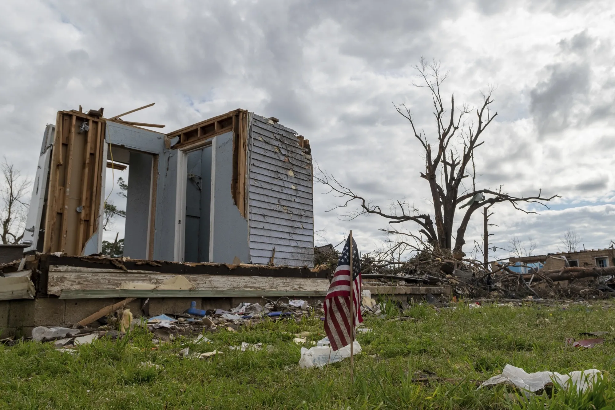 Damage and debris following the March 31&nbsp;EF3 tornado that left four persons dead and 28 injured in Wynne, Arkansas, on April 10