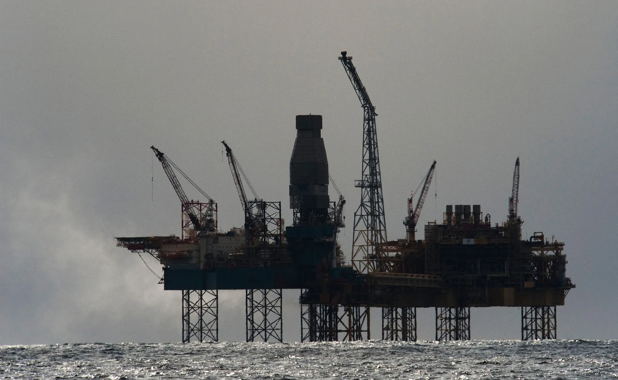 Una plataforma petrolera en el Mar del Norte. Foto de archivo de 2012